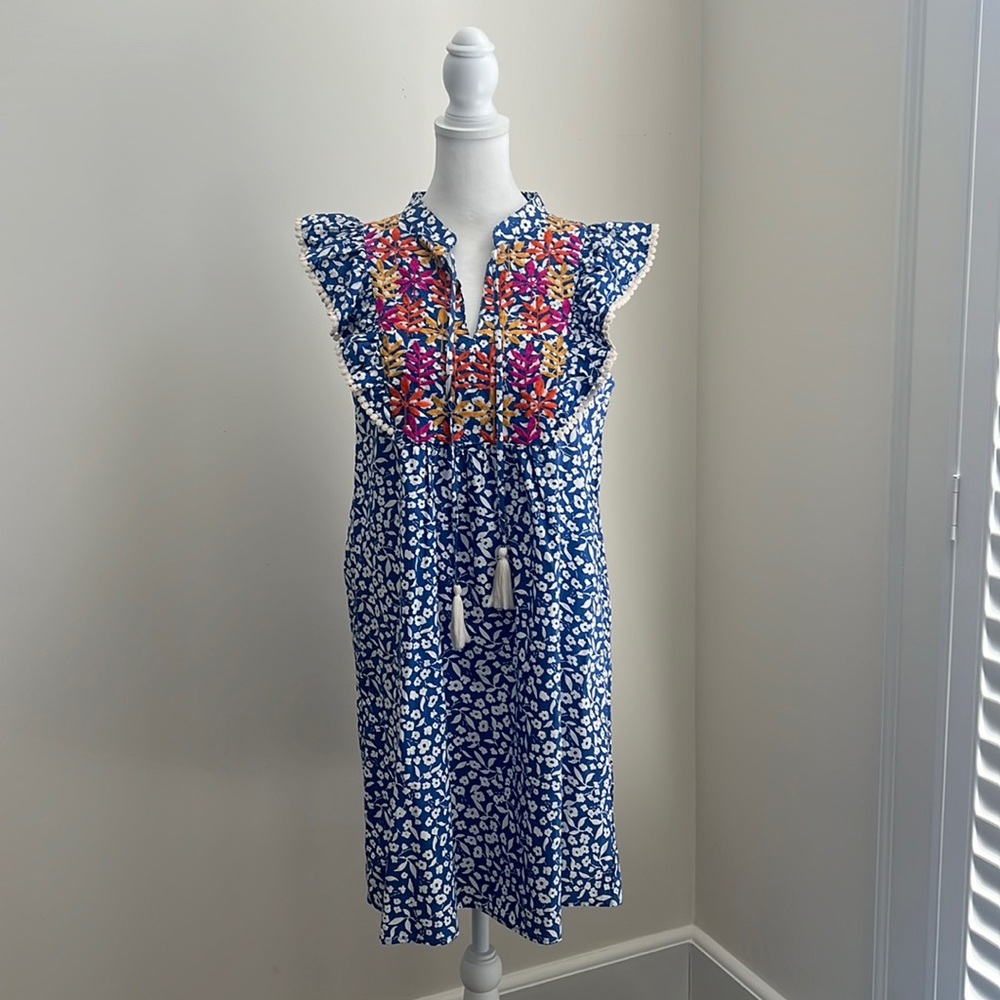 Women’s THML size  small dress sleeveless